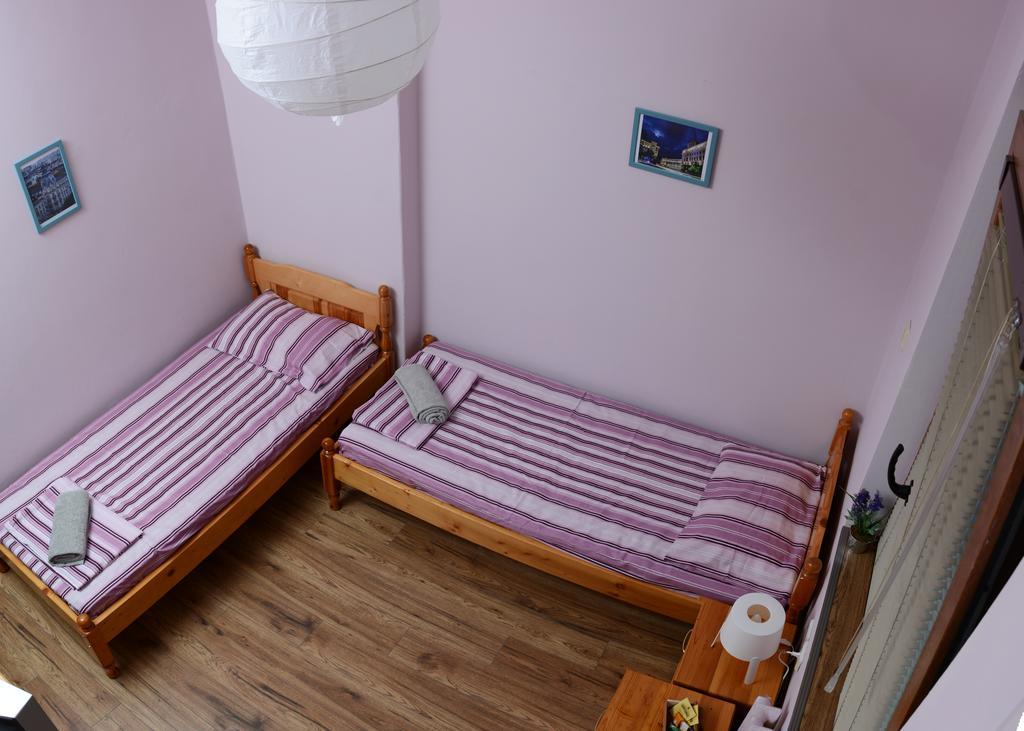 Peter Pan Hostel Sofia Ngoại thất bức ảnh