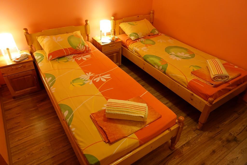 Peter Pan Hostel Sofia Ngoại thất bức ảnh